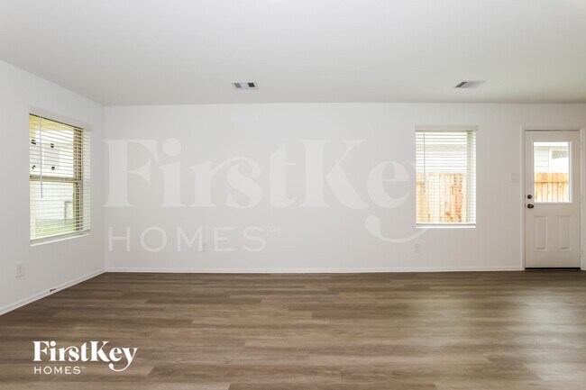 423 Jewett Meadow Dr