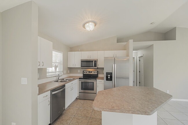 Photo - 1726 SW 22nd St