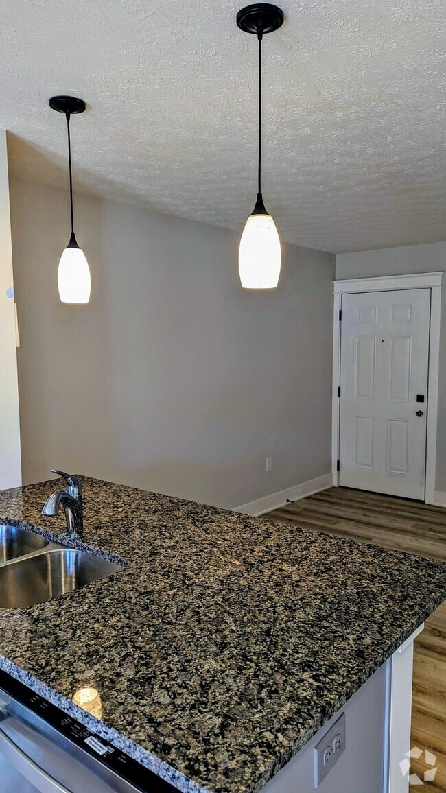 Building Photo - 9303 Stonestreet Rd Rental