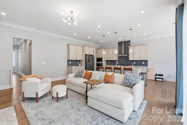 Photo - 4131 Merkland Ln