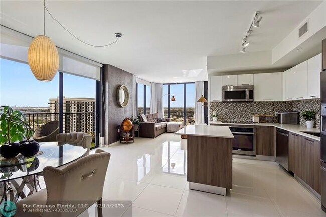 Photo - 5300 NW 85th Ave