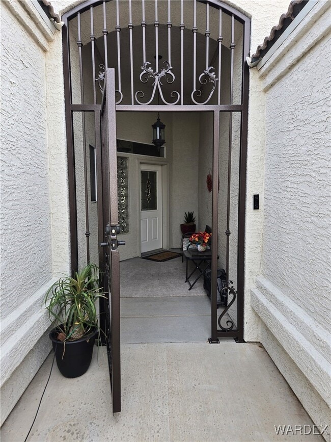 Photo - 2048 Lago Grande Pl