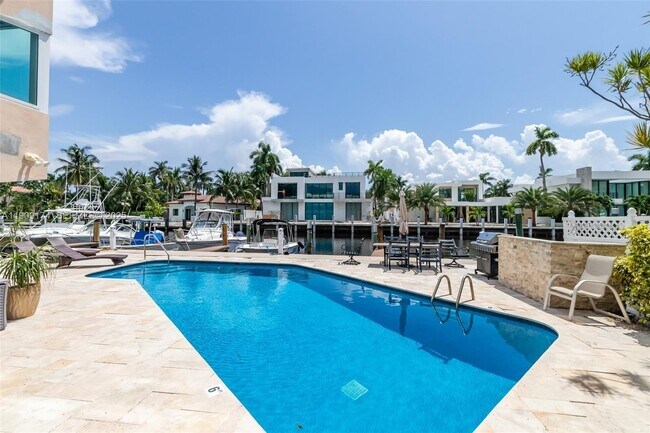 Photo - 54 Isle of Venice Dr Unit 7