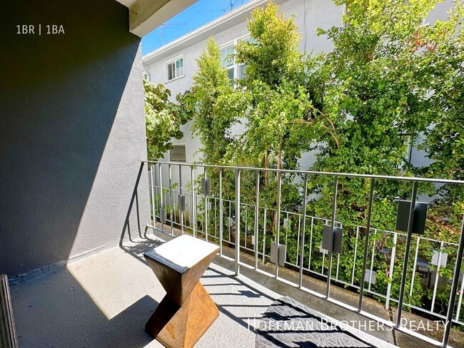 Photo - 1036 N Crescent Heights Blvd Unit 3