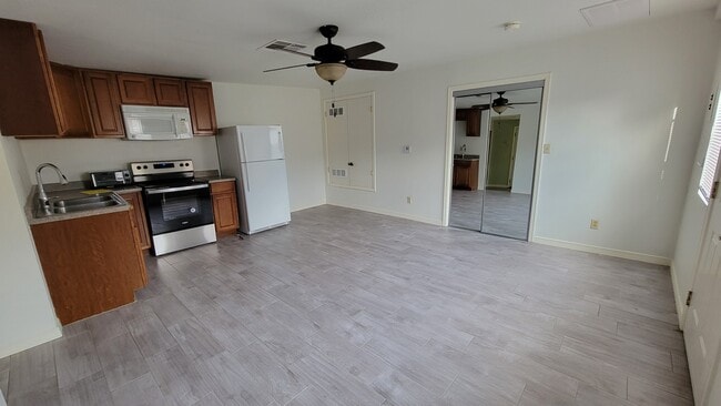 Photo - 2914 Copper Ave Unidad 2914 Copper-B