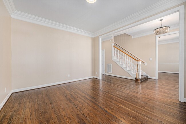 Photo - 3919 Southwestern St