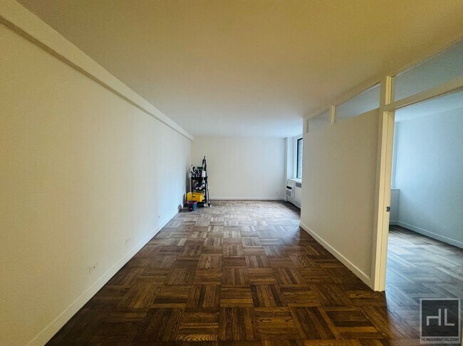 Building Photo - East 79th Street