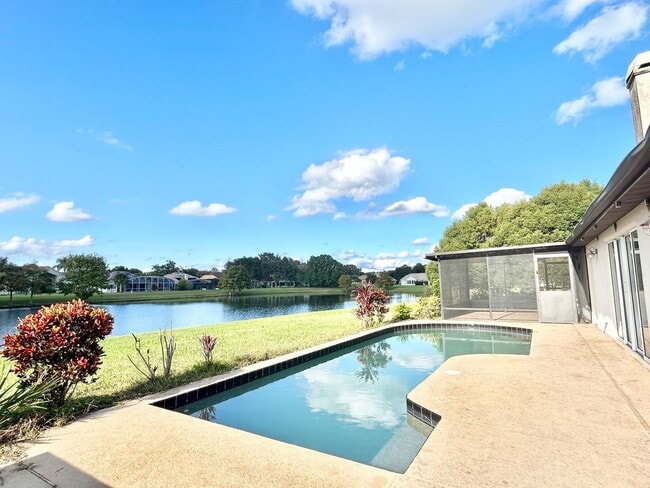 Photo - Waterfront Pool Home in Waterford Lakes