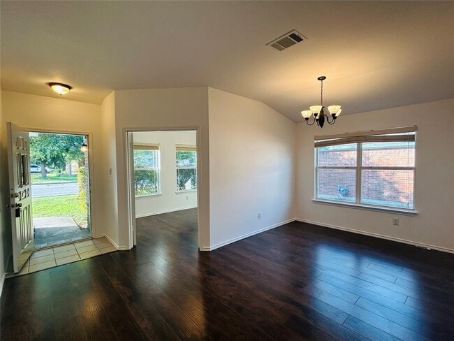 Photo - 600 McCarthur Dr