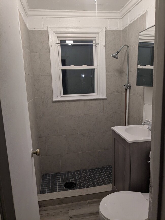 Photo - 2945 Schofield Ave Unit 2945