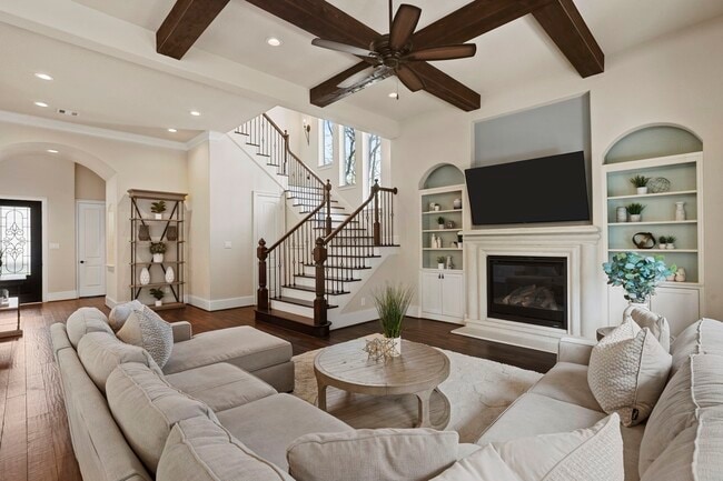 Building Photo - 622 Pink Azalea Trail