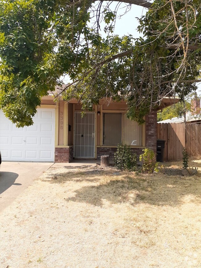 Building Photo - 2 bedroom duplex, Sacramento near Mather F... Rental