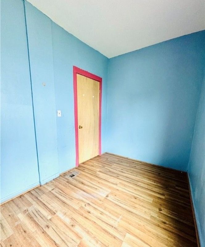 Photo - 285 Winslow Ave