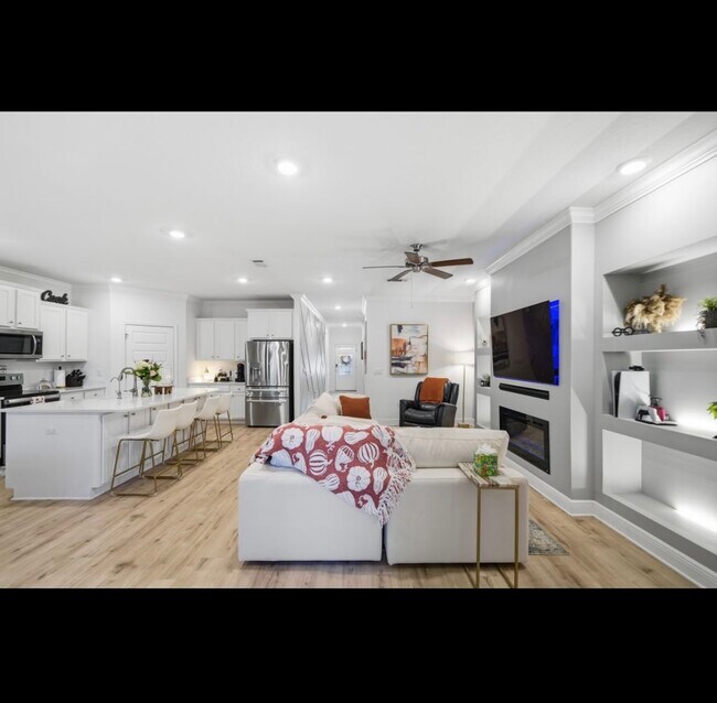 Photo - 195 Sea Eagle Ln