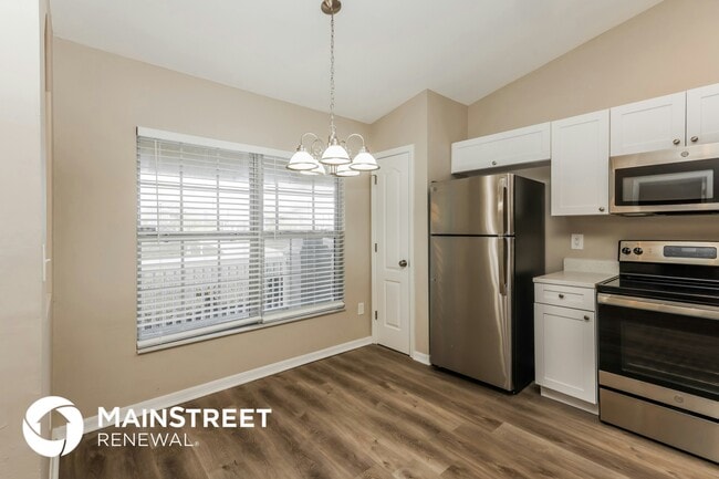Photo - 305 NW 25th Ave