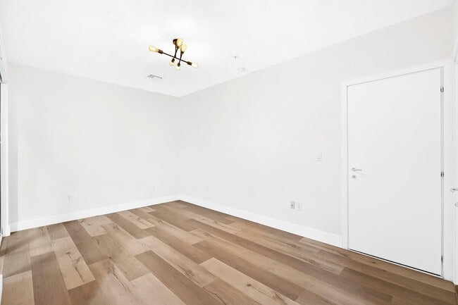 Photo - 775 NE 4th Ave