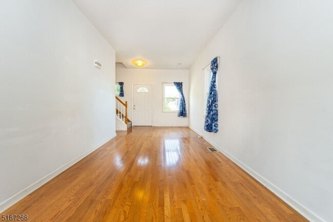 Photo - 99 Chesapeake Ave