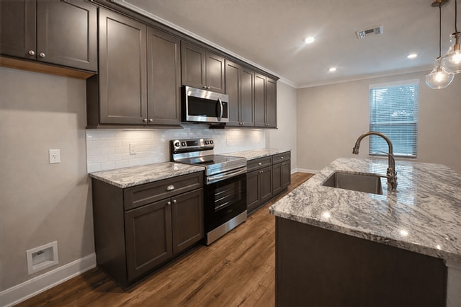 Photo - 8919 Summerwood Bnd