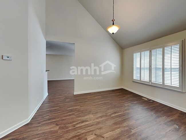 Building Photo - 2711 Waywood Dr Rental