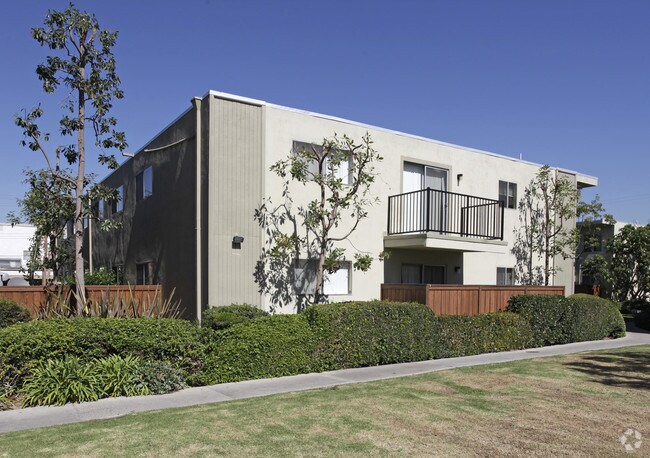 Shade Tree Apartments - Shade Tree Apartments