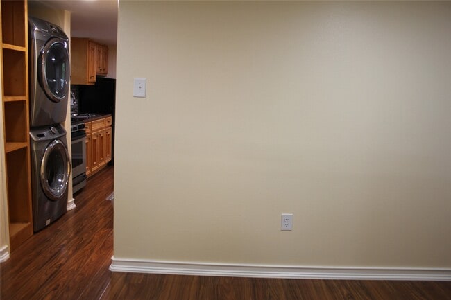 Photo - 7540 Ashburn St