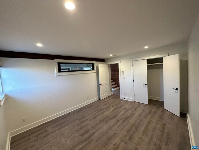 Photo - 652 Ivy Hill Ln