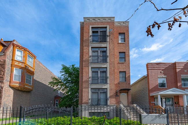 Photo - 2226 W Monroe St Unit 3