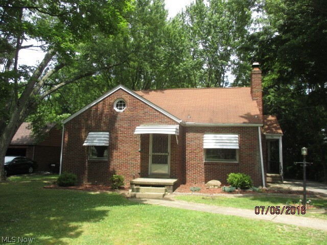Building Photo - 86 Ferncliff Ave
