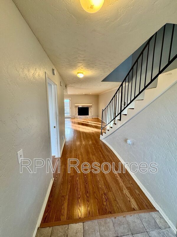 Photo - 11407 N May Ave