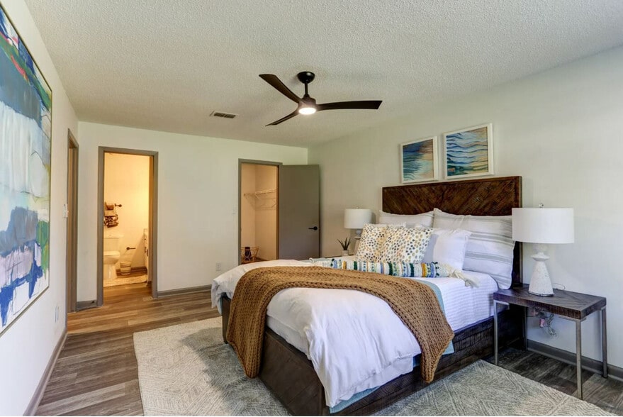 The Oakley Apartments apartments — community photo
