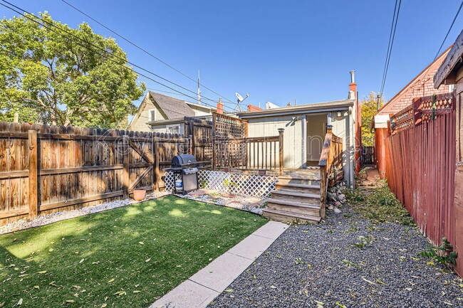 Photo - 4351 Umatilla St