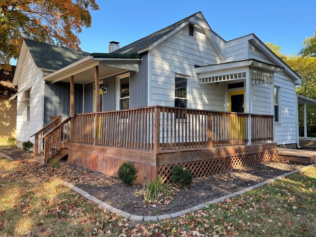 Building Photo - 226 E High St