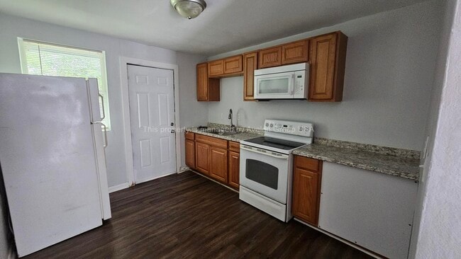 Photo - 610 W 18th St Unit 2