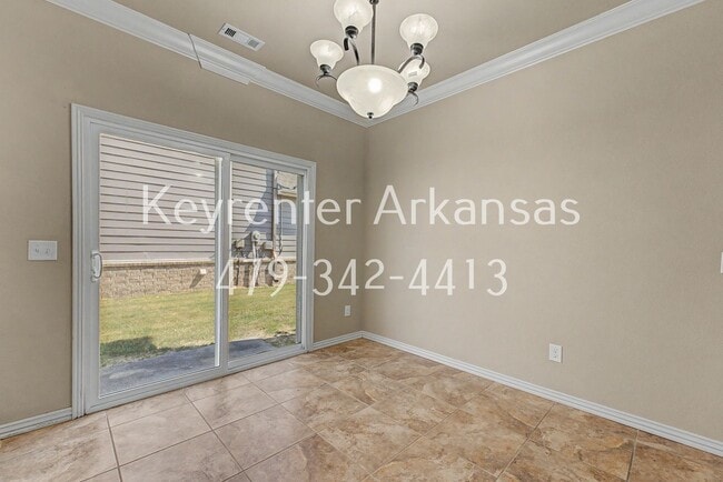 Photo - 592 N Longfellow Ln
