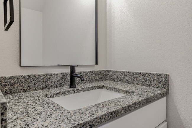 Photo - 600 Badger Ln