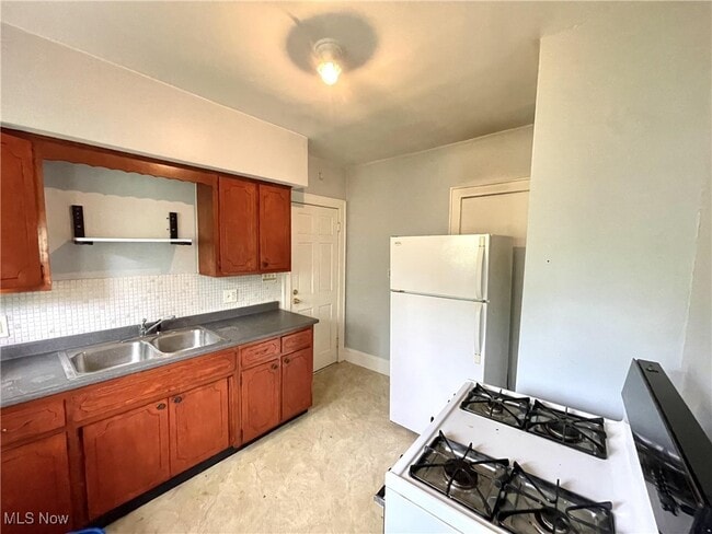 Photo - 179 Burton Ave