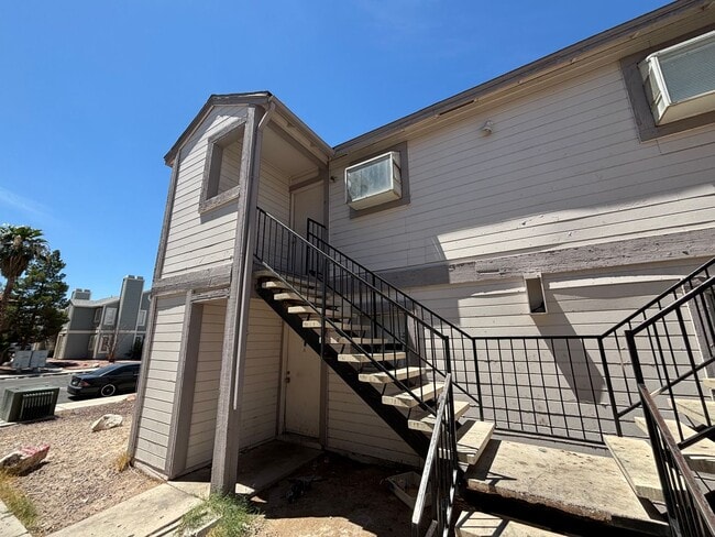 Photo - 4220 Middlesex Ave Unidad 1