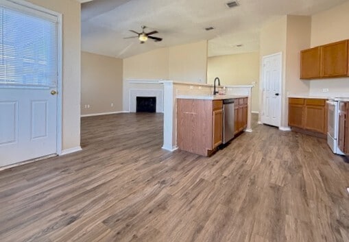 Photo - 4 bedroom 2 bath home available for the New Year