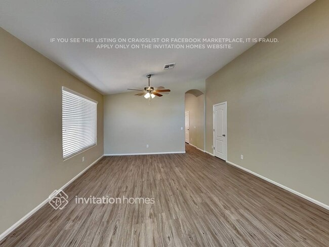 Photo - 1690 E Nancy Ave