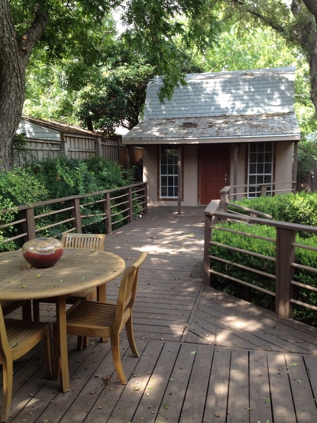 Photo - 807 Thomasson Dr