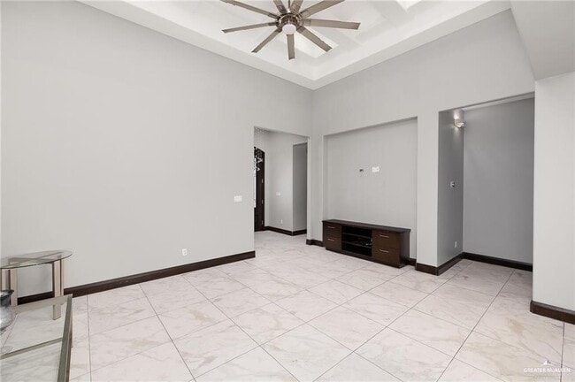 Photo - 11 Leandro St