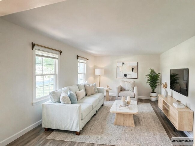 Photo - 2881 Woodworth Dr