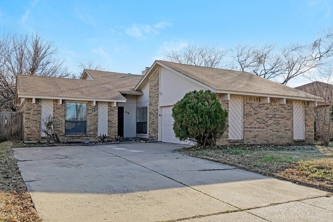 Photo - 416 Rifleman Trail