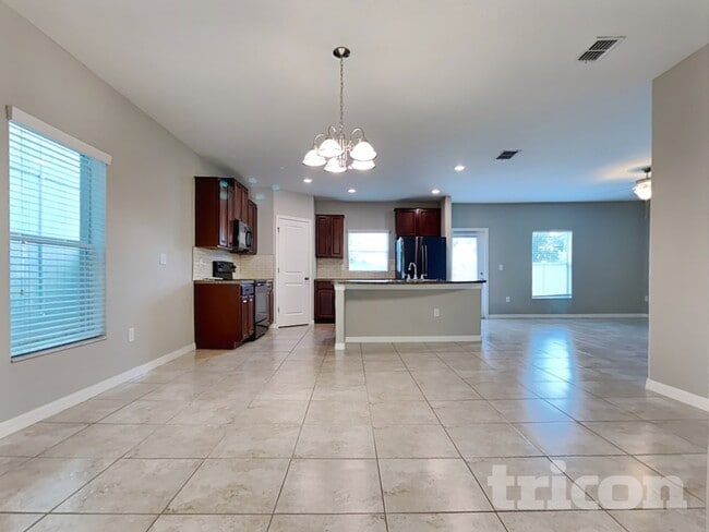 4920 Reflecting Pond Cir