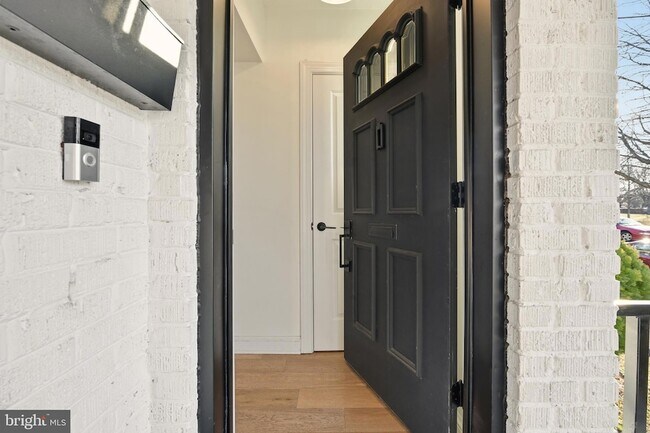 Photo - 5113 4th St NW