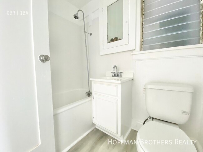 Photo - 985 S Oxford Ave Unit 29A