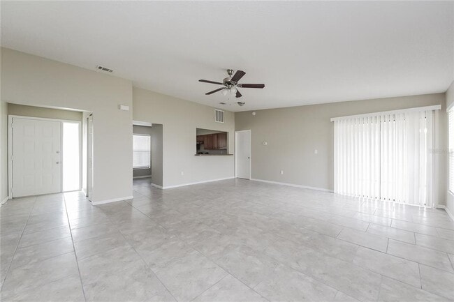 Photo - 607 Estrada Ln