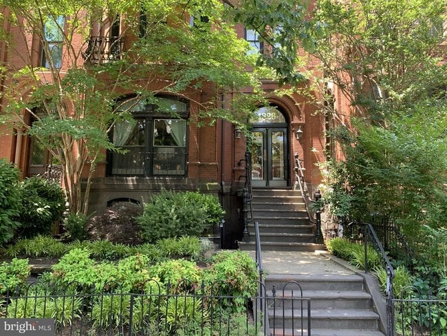 Photo - 1326 Vermont Ave NW Townhome