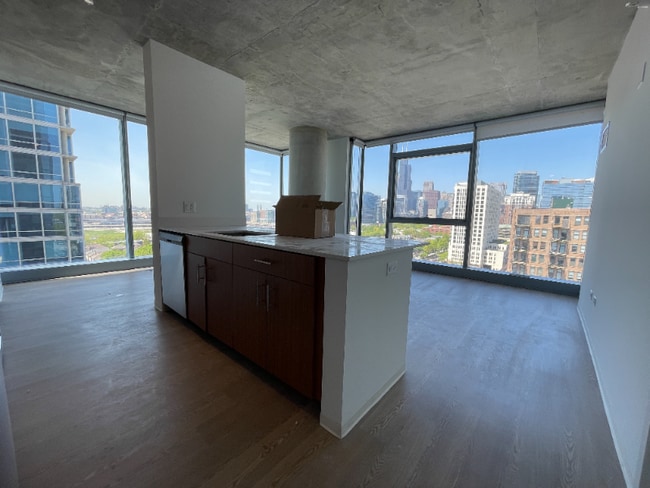 Photo - 1450 S Wabash Ave