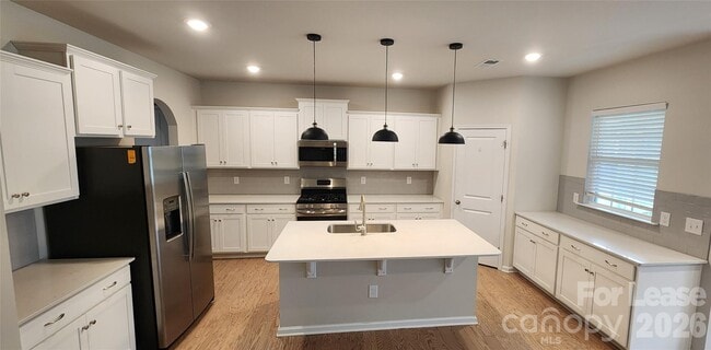 Photo - 1009 Gabardine Ln